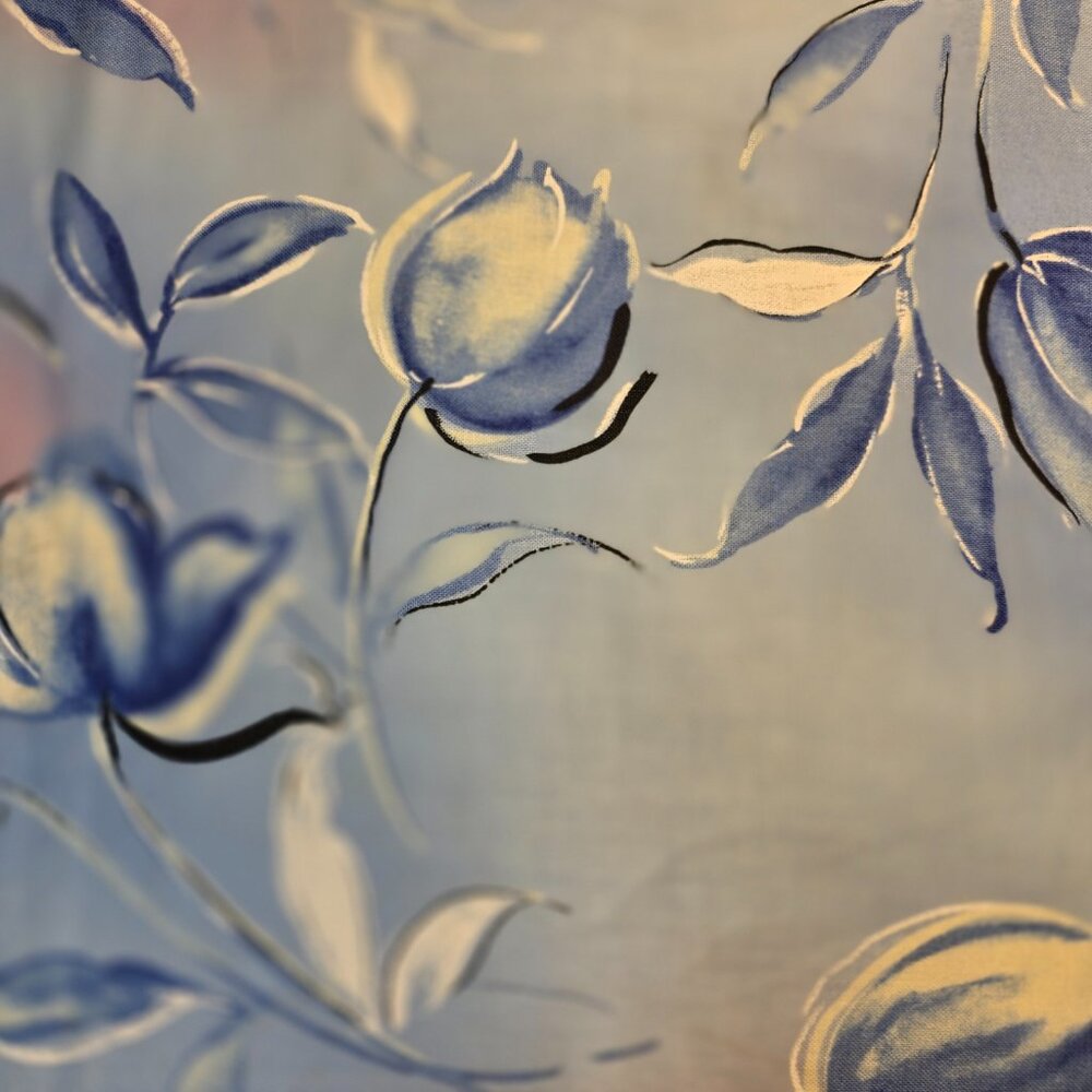 Large Blue Tulips Cotton Quilting Fabric Jo-Ann Fabrics 36 x 44 inches wide - Picture 5 of 13